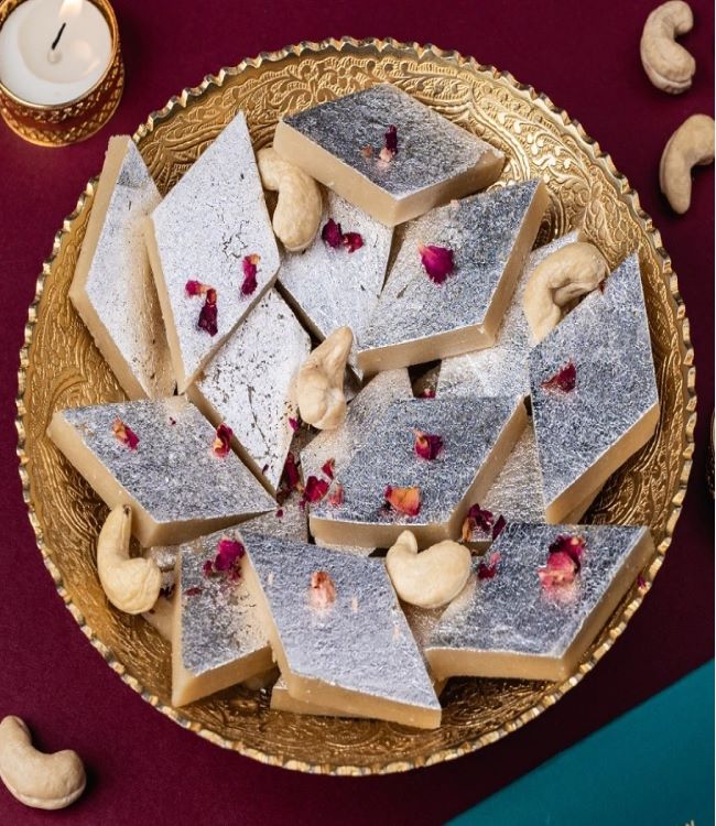 Kaju Katli – snacksandmore.in